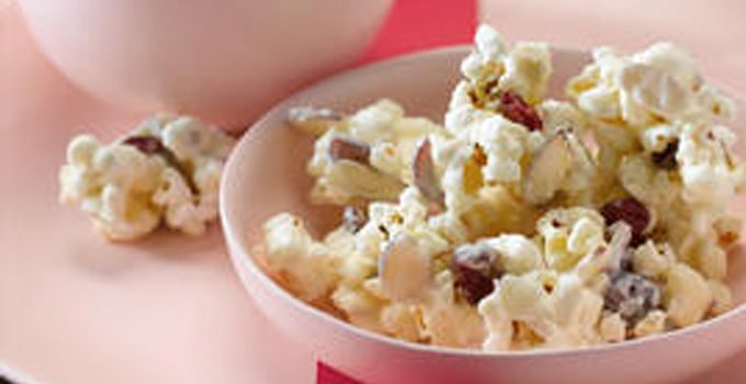 white chocolate almond popcorn